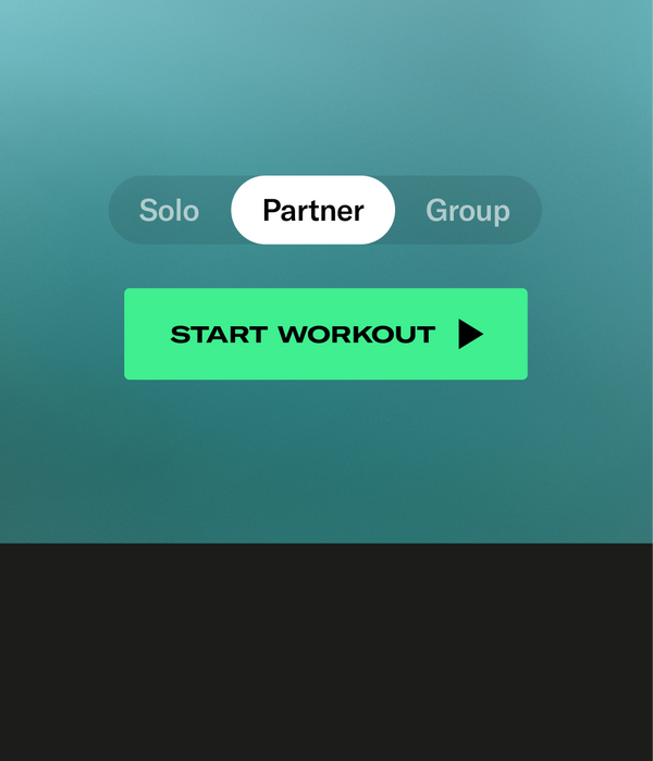 UI showing the option to select a solo, partner, or group workout